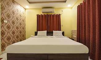 Fabhotel Utsav Palace