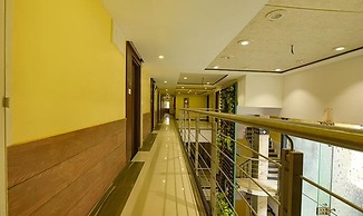 Fabhotel Emerald Resort