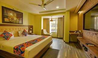 Fabhotel Emerald Resort