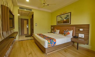 Fabhotel Emerald Resort