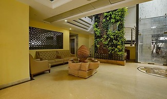 Fabhotel Emerald Resort