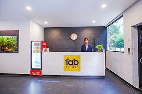 Fabhotel Earth