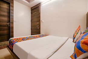 Fabhotel Kingdom Sai