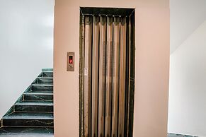 Fabhotel Kingdom Sai