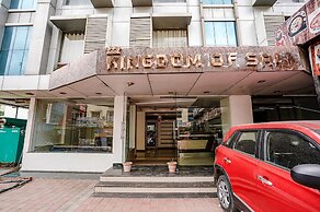 Fabhotel Kingdom Sai