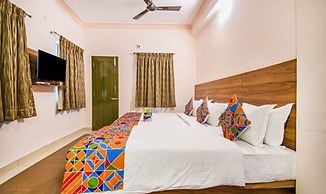 Fabhotel Radha Residency