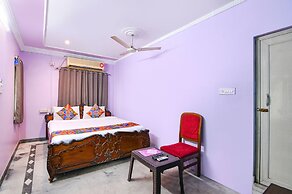 Fabexpress Karunamoyee Regency