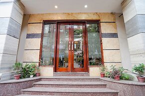 Fabhotel Cloud 9 Shopprix Mall