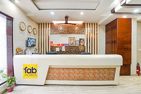 Fabhotel Cloud 9 Shopprix Mall