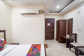 Fabhotel Cloud 9 Shopprix Mall