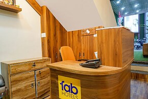 Fabhotel Tan Square
