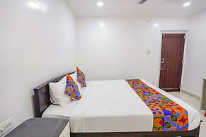 Fabexpress Lloyds Inn I