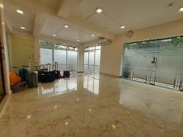 Fabhotel Anchorage Inn