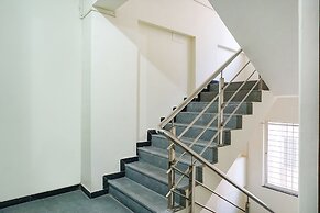 Fabhotel Stay Inn