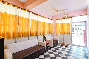 Fabhotel Comfort N Cozy