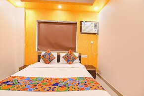 Fabhotel Comfort N Cozy