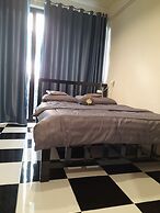 Noir Cafe And Hostel