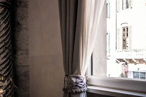 Verona Romana Apartments