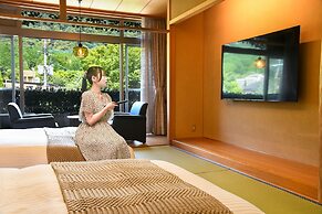 YUFUIN FLORAL VILLAGE HOTEL