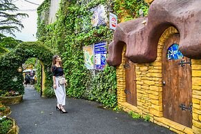 YUFUIN FLORAL VILLAGE HOTEL