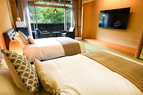 YUFUIN FLORAL VILLAGE HOTEL