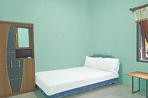 SPOT ON 91791 Homestay Surya Syariah