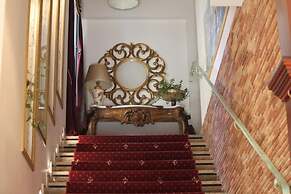 2 Kitarrat Boutique Hotel & SPA