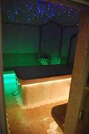 2 Kitarrat Boutique Hotel & SPA