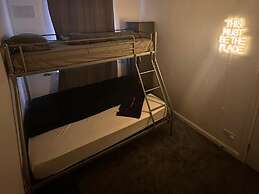 The Hideaway Home BD5 - 2 Bed Lovely Modern House