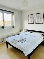 Immaculate 3-bed Apartment in London