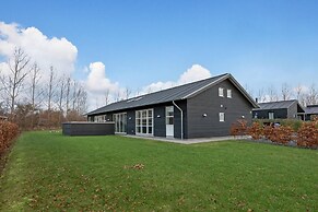 2 Houses In One I Family Friendly I Kids I Sauna I Beach I Large Garde
