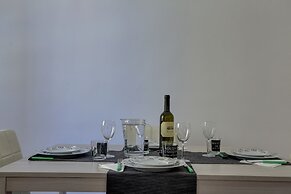 COLOSSEO Apt Mecenate 77 - Home and More