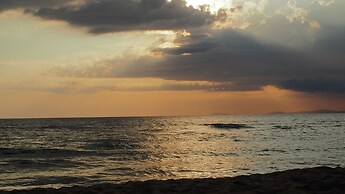 Apartment With Garden Close To The Beach