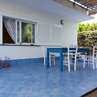 Apartment With Garden Close To The Beach