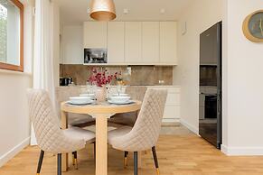 Apartment Wronia 45 by Renters