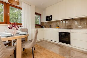 Apartment Wronia 45 by Renters