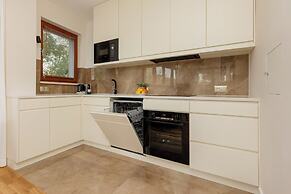 Apartment Wronia 45 by Renters