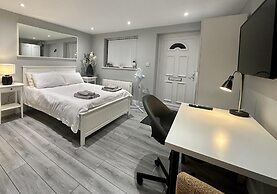 Beautiful 1-bed Modern Luxury Apartment in Luton