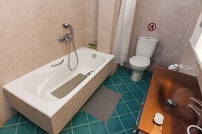 Modern Equipped apt w Balcony GC 3120-02