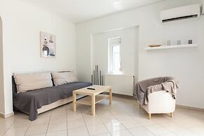 Comfy New Apt w Balcony GC 3360-01