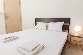 Comfy New Apt w Balcony GC 3360-01