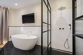 Budapest Eye Boutique Suites by BQA