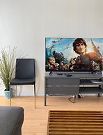 iHost Suites Downtown Toronto