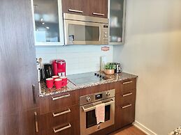 iHost Suites Downtown Toronto