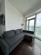 iHost Suites Downtown Toronto