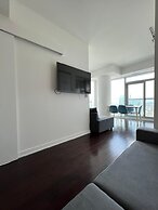 iHost Suites Downtown Toronto