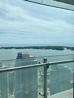 iHost Suites Downtown Toronto