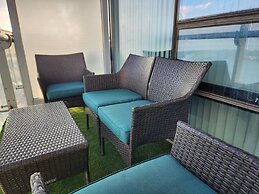 iHost Suites Downtown Toronto