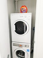 iHost Suites Downtown Toronto