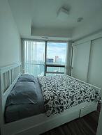 iHost Suites Downtown Toronto